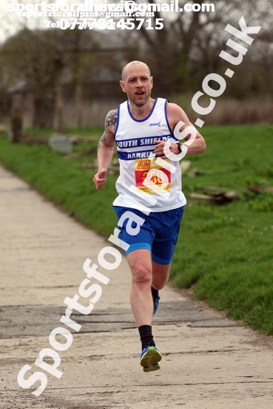 Kirkley Half Marathon, Kirkley Hall, near Ponteland, Northumberland Photo: David T. Hewitson/Sports for All Pics